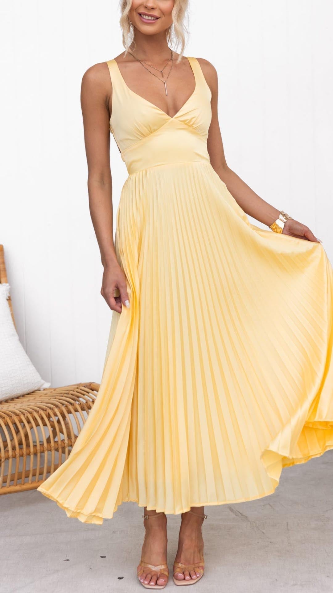 Melo | Graceful Pleated Dress
