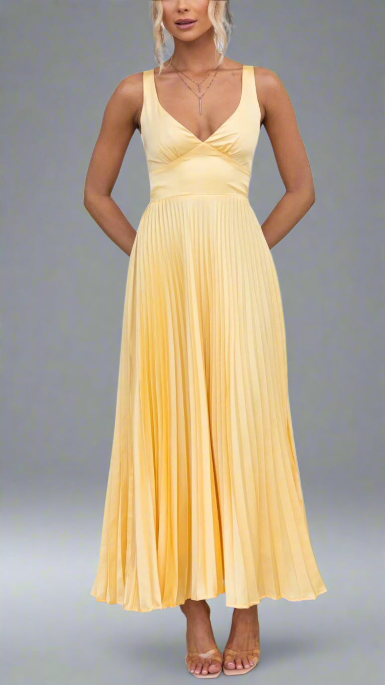 Melo | Graceful Pleated Dress