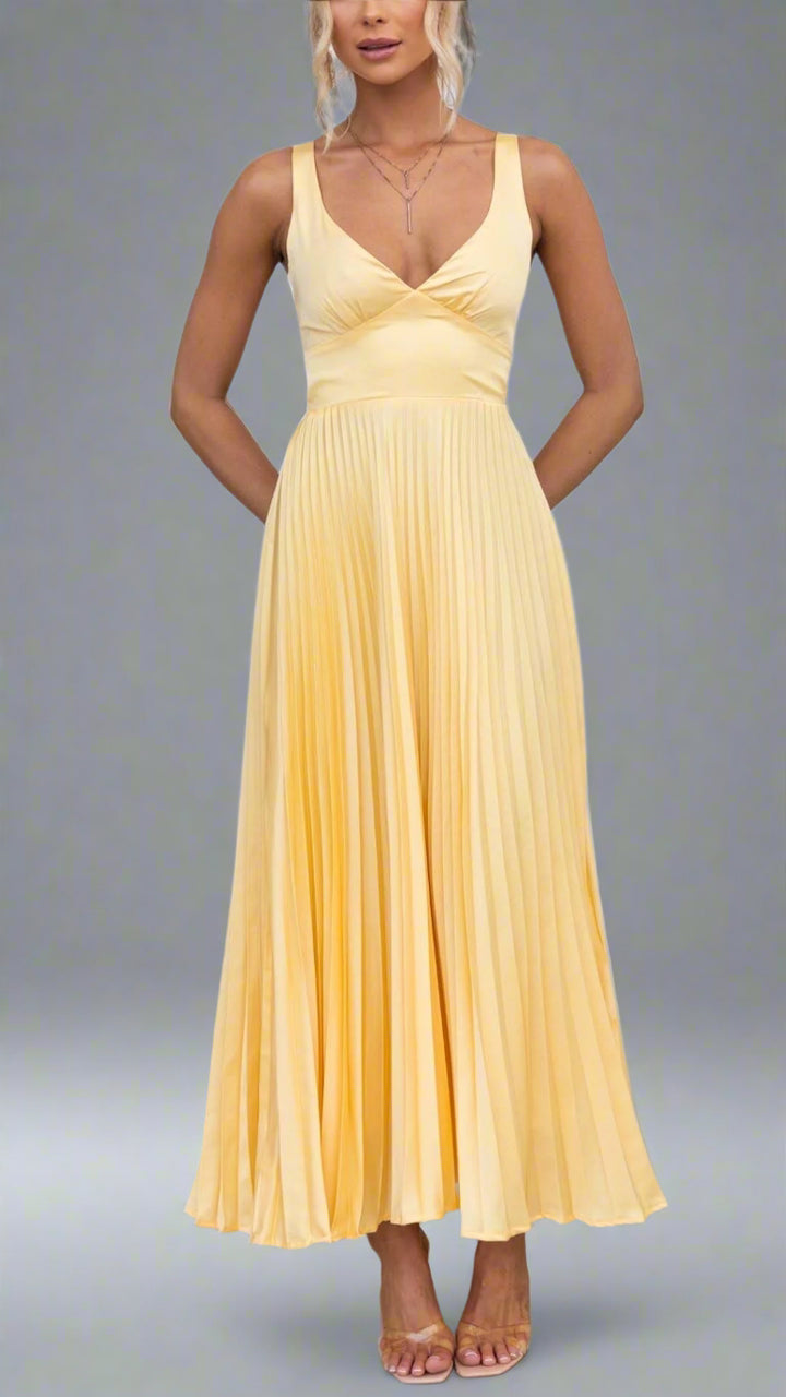 Melo | Graceful Pleated Dress
